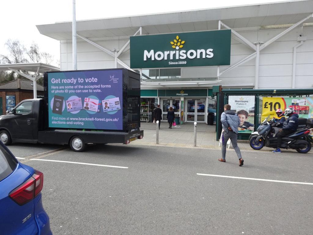 Electric Digital Advertising Vans, Electric Billboard Vans, Electric ...